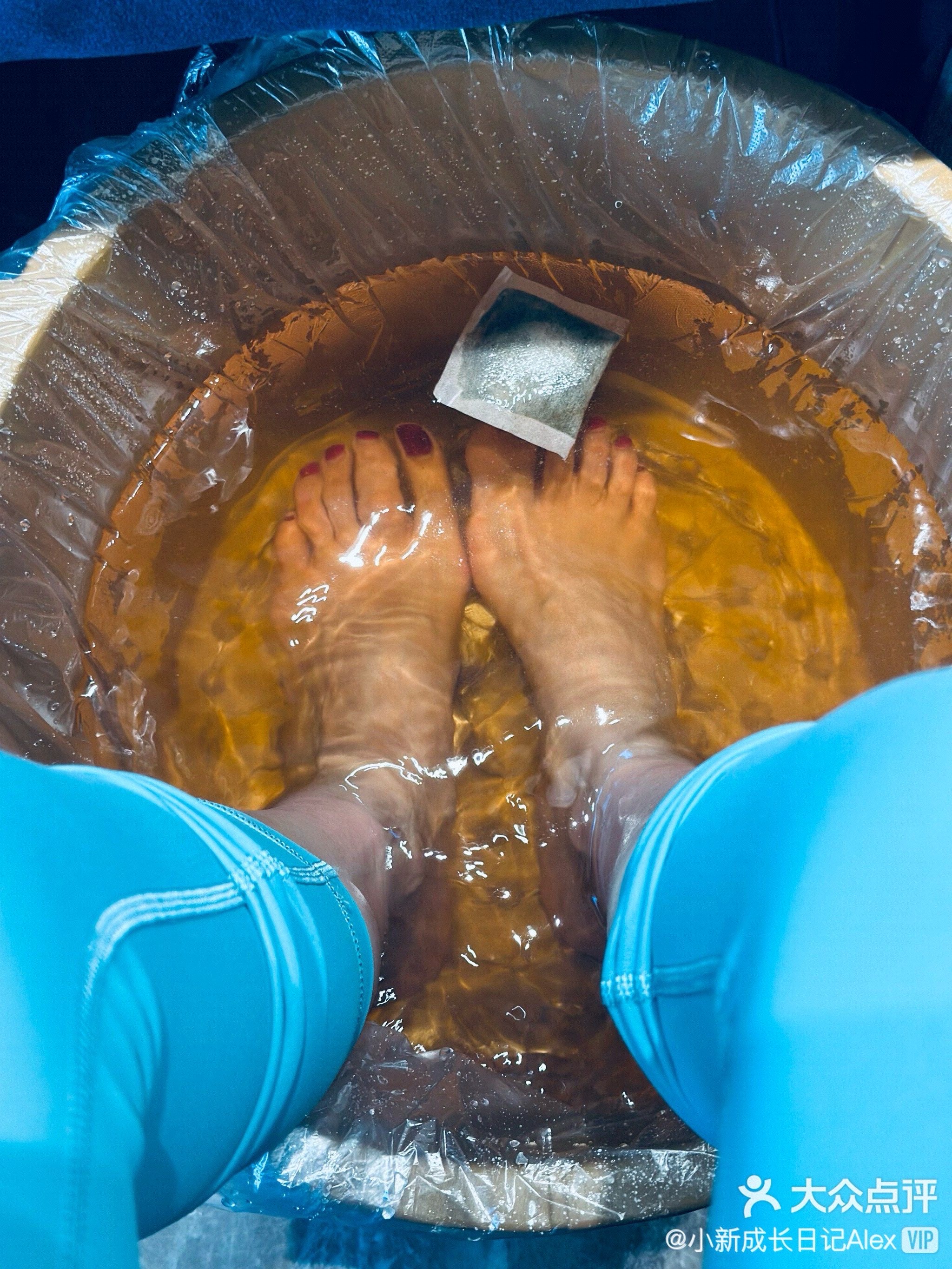 脚可以天天泡吗(藿香正气水泡脚可以天天泡吗)